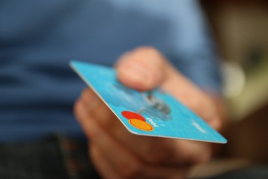 Sichern Sie sich Ihre kostenlose Kreditkarte